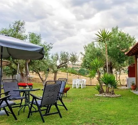 House Haratsi Kriaritsi